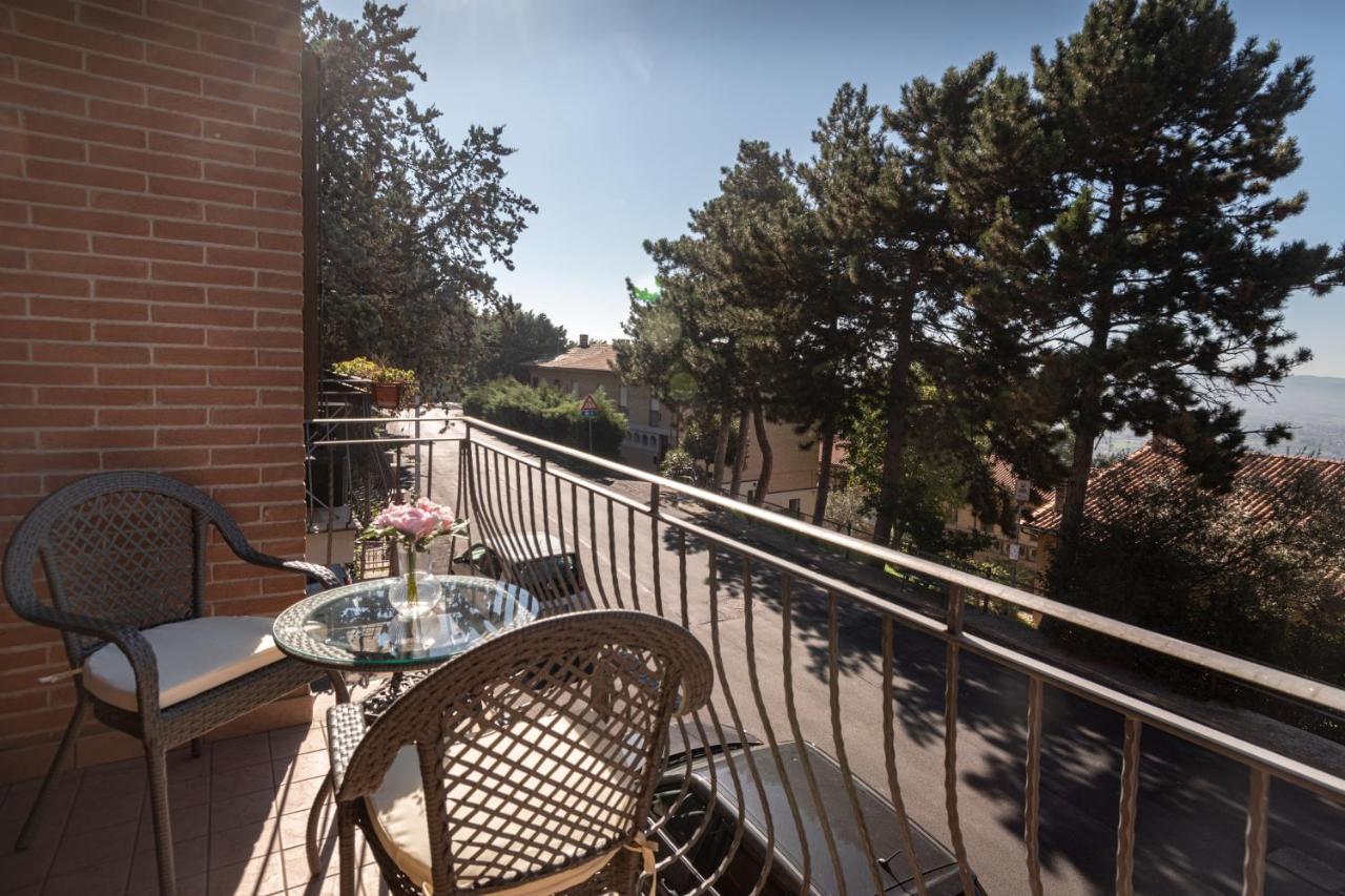 La Pineta Assisi Villa Kültér fotó